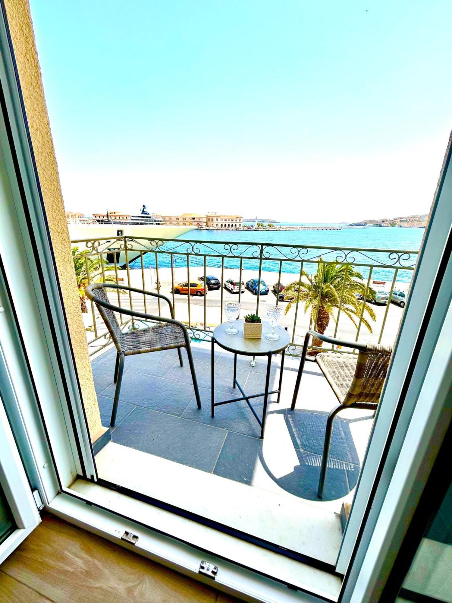 Emilia Suites Ermoupoli Exterior photo